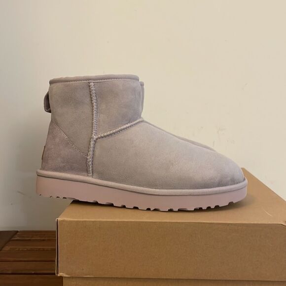 UGG Classic Mini II Boots Pale Smoke USA Women size 9/UK 7/EU 40 - Picture 8 of 14